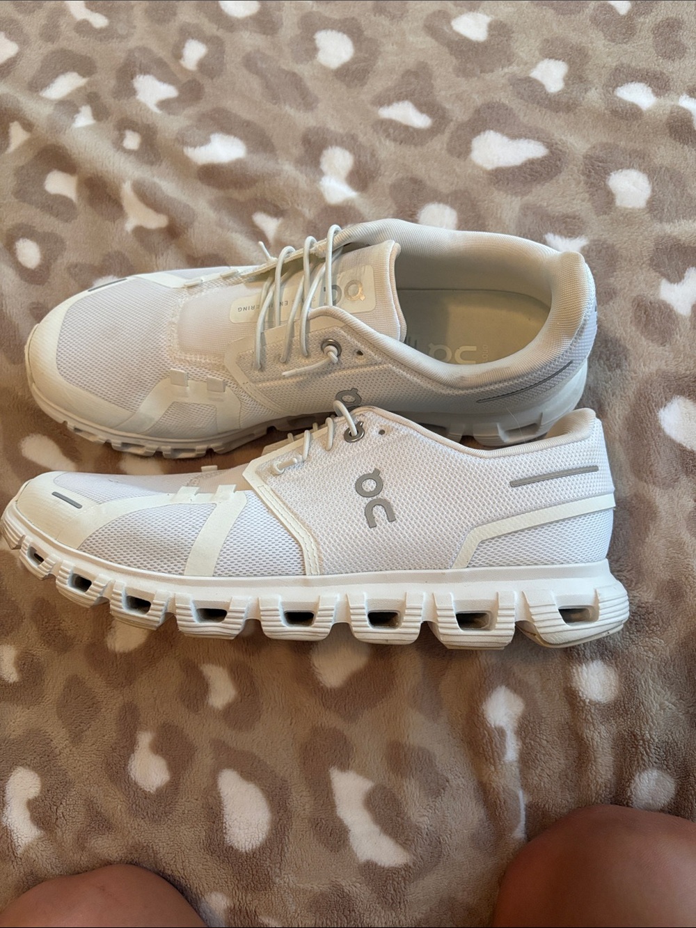 On Cloud Women’s Athletic Shoes — White